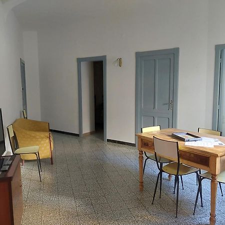 Casa Vacanze Zarinu Орґозоло Екстер'єр фото