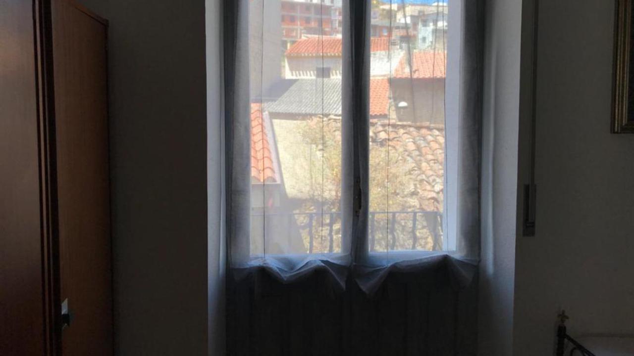 Casa Vacanze Zarinu Орґозоло Екстер'єр фото