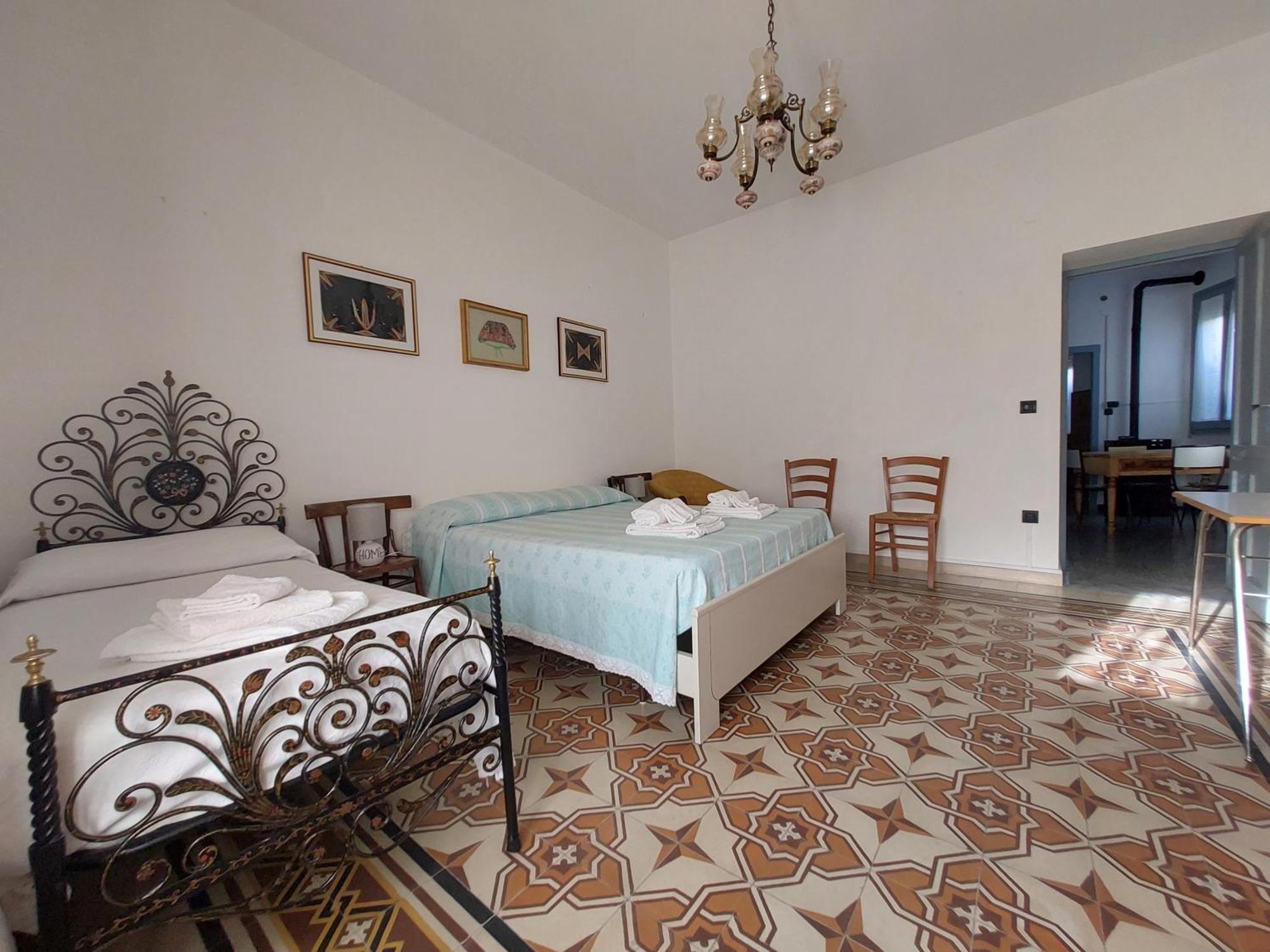 Casa Vacanze Zarinu Орґозоло Екстер'єр фото