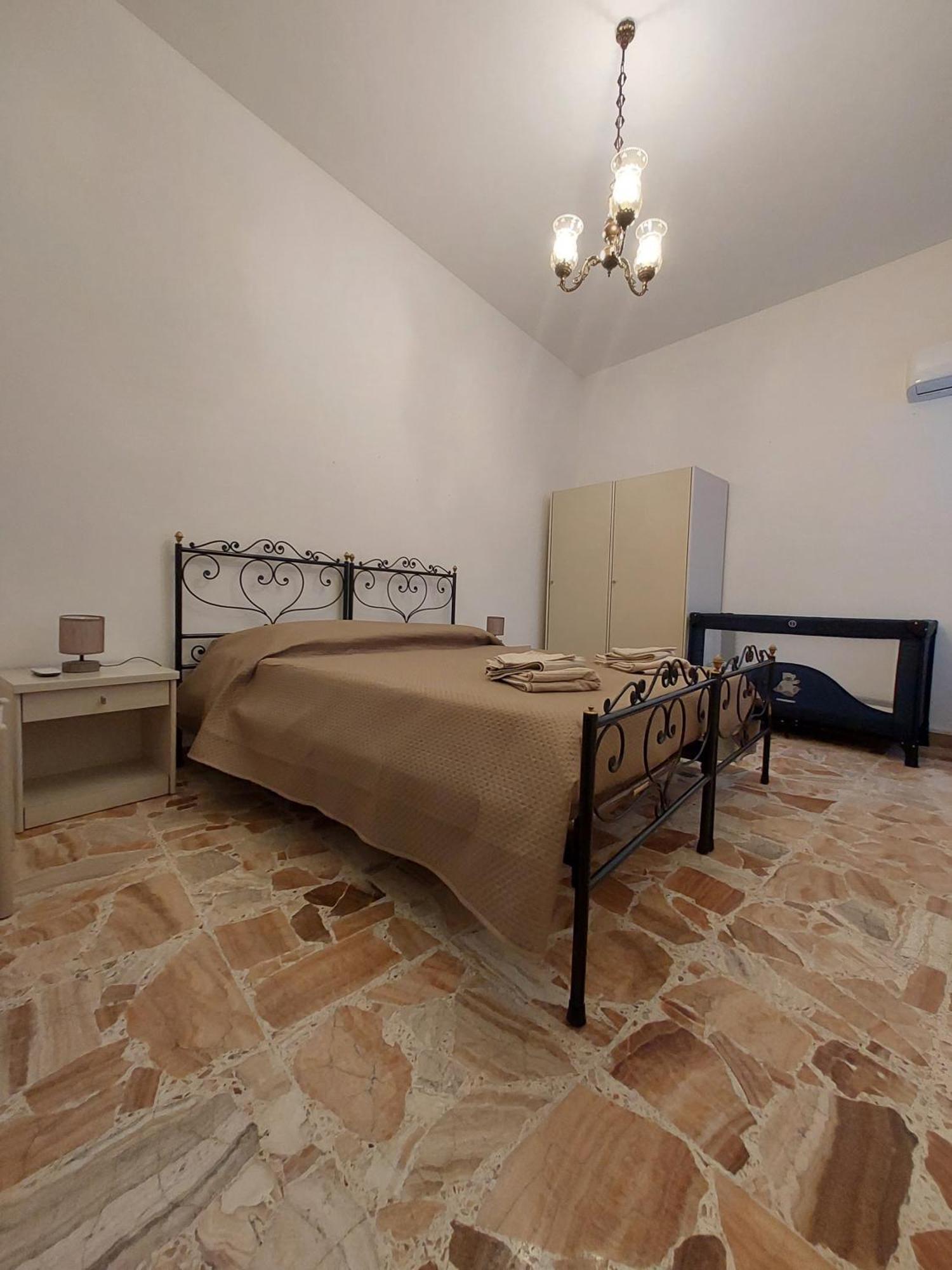 Casa Vacanze Zarinu Орґозоло Екстер'єр фото