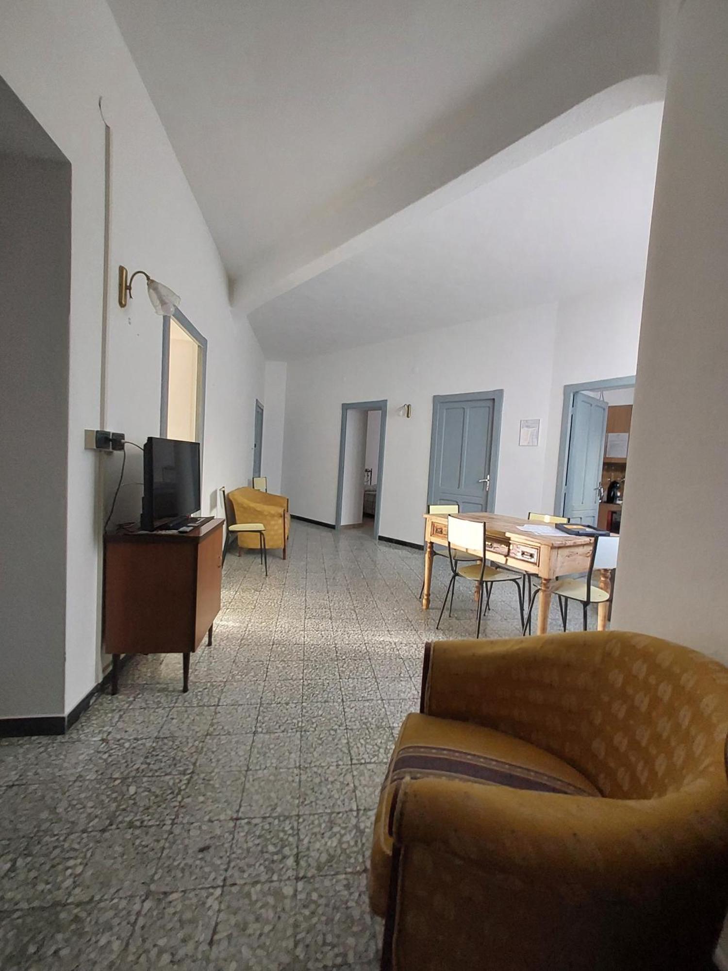 Casa Vacanze Zarinu Орґозоло Екстер'єр фото
