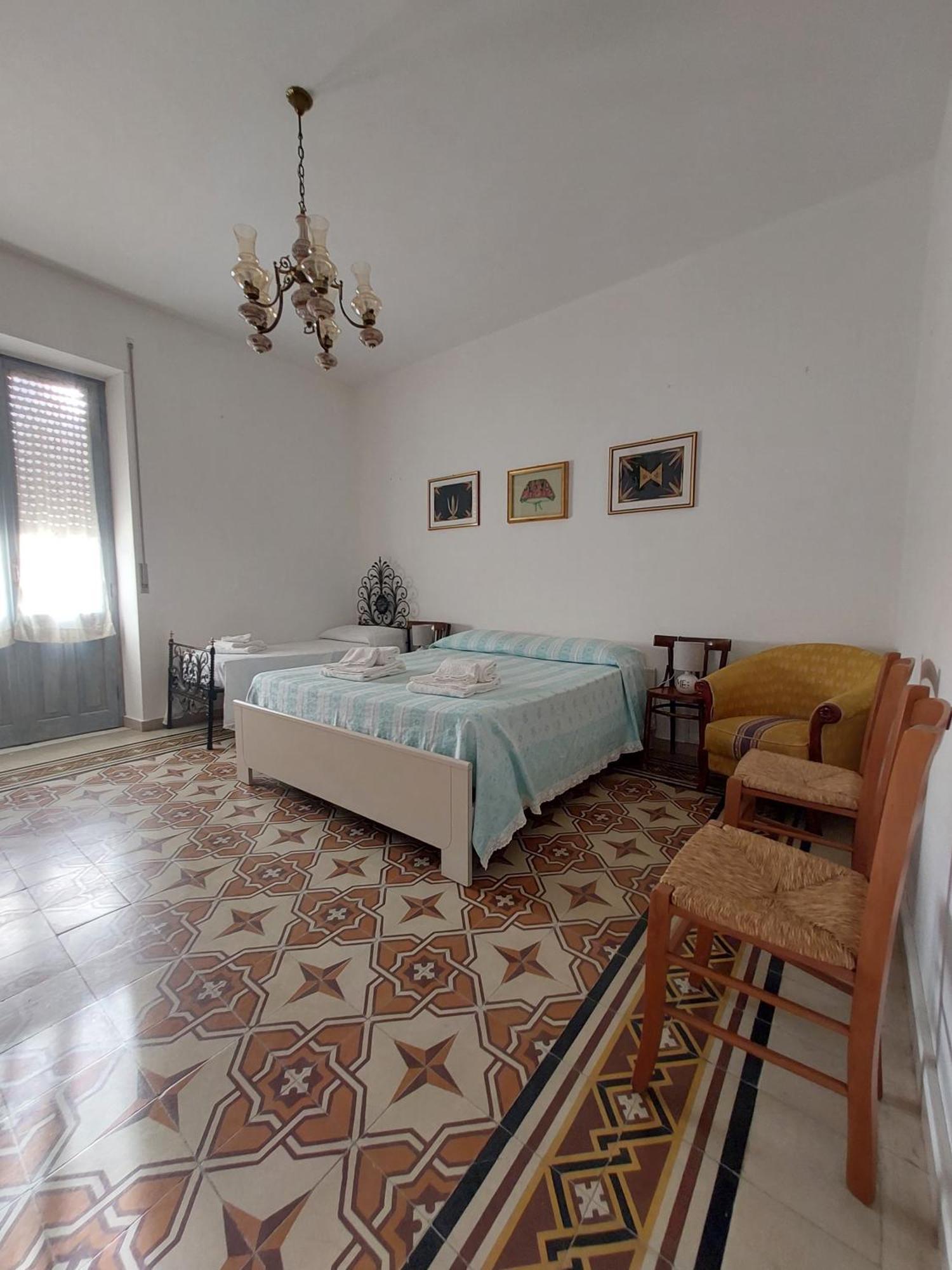 Casa Vacanze Zarinu Орґозоло Екстер'єр фото